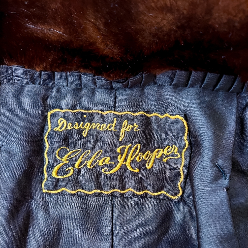 Luminous Brown vintage mink Fur Coat. Long Vintage Fur Coat - Picture 8 of 9